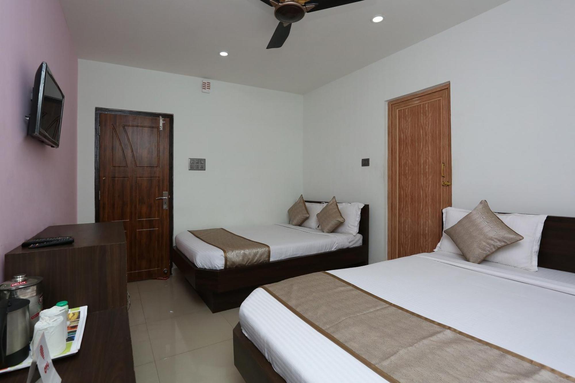 Hotel O Aashray Guest House Guwahati Exteriör bild